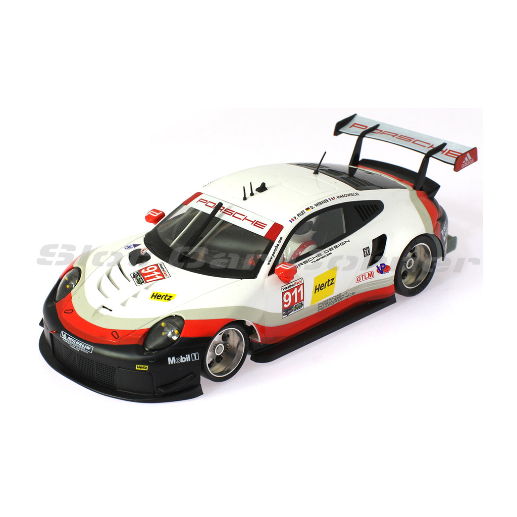 Scaleauto SC-6240RS Porsche 911/991 GT3 RSR No. 911, Hertz, front three-quarter view