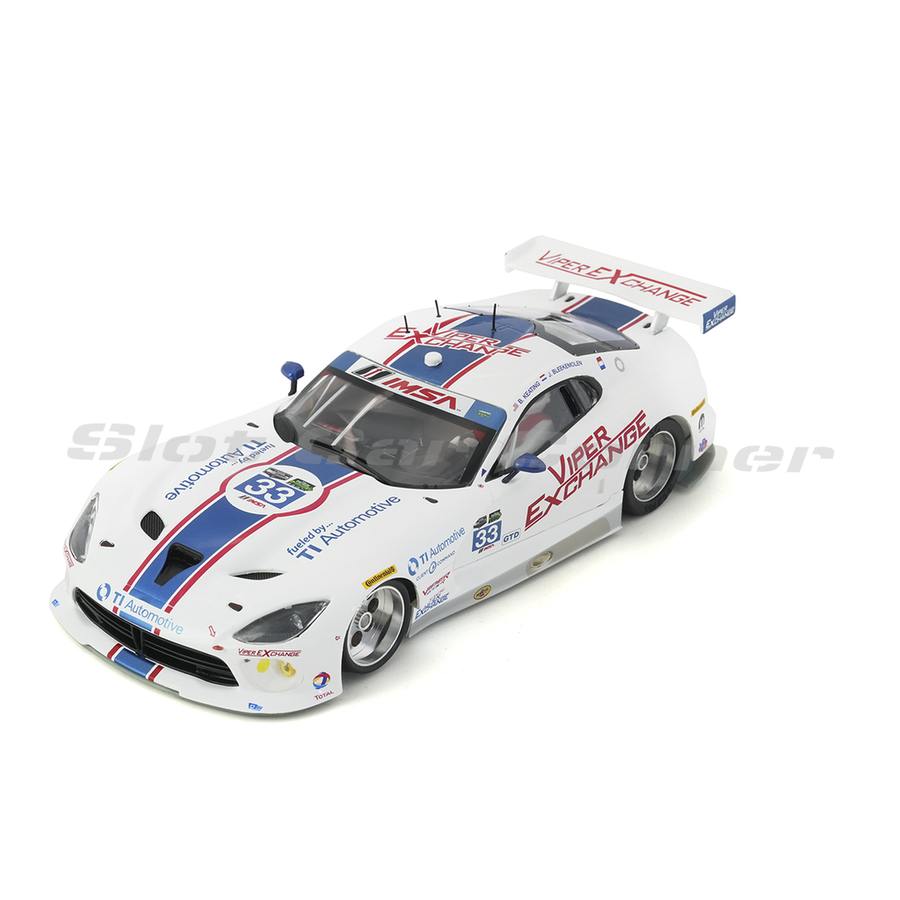 Scaleauto SC-6147RS white, blue and red SRT Viper GTS-R No. 33 slot car, front three-quarter view